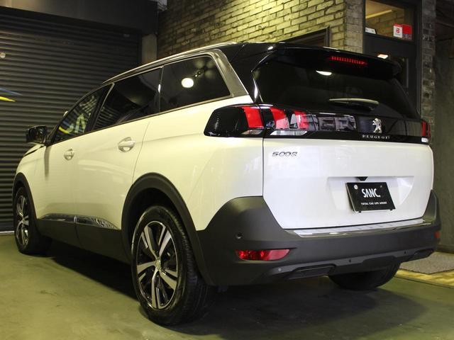 アリュール 禁煙車 ファーストクラスパッケージ 360度ビジョン パノラミックサンルーフ メモリー付電動シート フルLEDヘッドライト 8インチPeugeotミラースクリーン パワーバックドア 純正18AW(4枚目)
