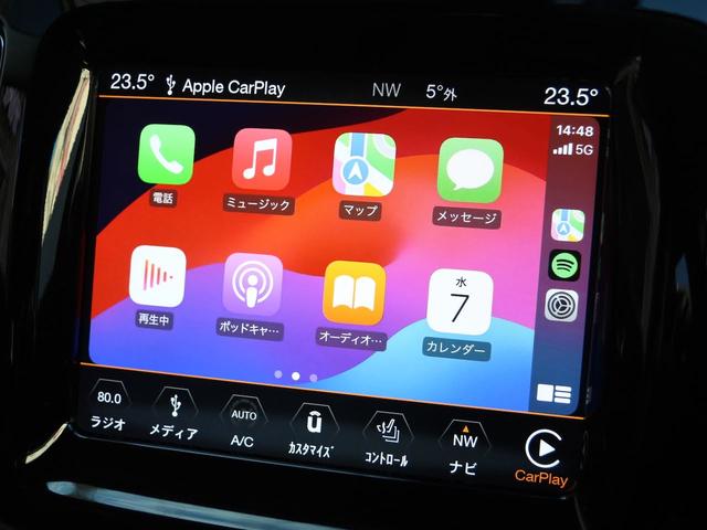 リミテッド　禁煙車　純正メモリーナビゲーション　フルセグＴＶ　バックカメラ　Ｂｌｕｅｔｏｏｔｈスマートフォン連携機能　　シートヒーター　アダプティブクルーズコントロールストップ＆ゴー機能　バイキセノンヘッドライト(4枚目)