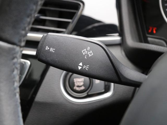 Ｘ１ ｘＤｒｉｖｅ　２０ｉ　ｘライン　禁煙　パノラマガラスサンルーフ　リアビューカメラ　Ｙスポーク１８インチアルミホイール　ＬＥＤドアプロジェクター　オートマチックテールゲート　ドライビングパフォーマンスコントロール　ドライビングアシスト（35枚目）
