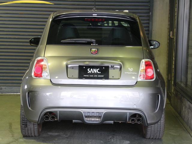 アバルト595 コンペティツィオーネ 禁煙車 7V型ワイドVGA地上デジタルTVナビ バックカメラ 純正オプションドライブレコーダー アームレスト キセノンヘッドライト ブレンボ製4ポッドフロントブレーキキャリパー 純正17インチAW(9枚目)