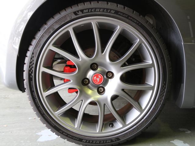 アバルト595 コンペティツィオーネ 禁煙車 7V型ワイドVGA地上デジタルTVナビ バックカメラ 純正オプションドライブレコーダー アームレスト キセノンヘッドライト ブレンボ製4ポッドフロントブレーキキャリパー 純正17インチAW(19枚目)