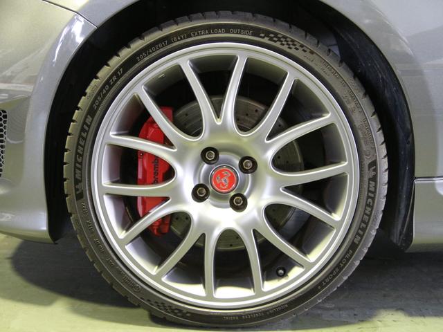 アバルト595 コンペティツィオーネ 禁煙車 7V型ワイドVGA地上デジタルTVナビ バックカメラ 純正オプションドライブレコーダー アームレスト キセノンヘッドライト ブレンボ製4ポッドフロントブレーキキャリパー 純正17インチAW(21枚目)