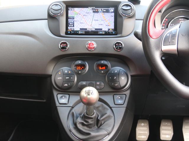 アバルト595 コンペティツィオーネ 禁煙車 7V型ワイドVGA地上デジタルTVナビ バックカメラ 純正オプションドライブレコーダー アームレスト キセノンヘッドライト ブレンボ製4ポッドフロントブレーキキャリパー 純正17インチAW(31枚目)