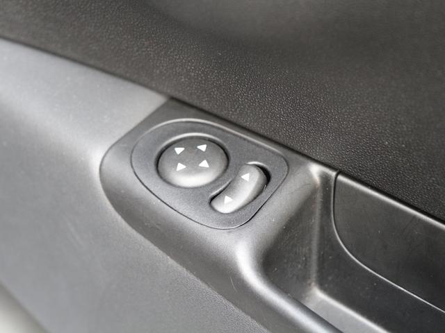 アバルト595 コンペティツィオーネ 禁煙車 7V型ワイドVGA地上デジタルTVナビ バックカメラ 純正オプションドライブレコーダー アームレスト キセノンヘッドライト ブレンボ製4ポッドフロントブレーキキャリパー 純正17インチAW(37枚目)