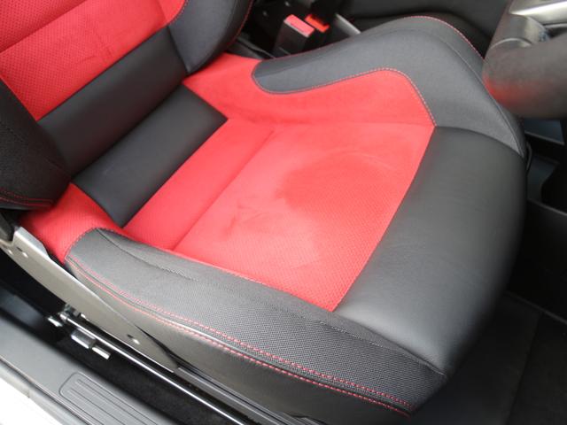 アバルト595 コンペティツィオーネ 禁煙車 7V型ワイドVGA地上デジタルTVナビ バックカメラ 純正オプションドライブレコーダー アームレスト キセノンヘッドライト ブレンボ製4ポッドフロントブレーキキャリパー 純正17インチAW(40枚目)