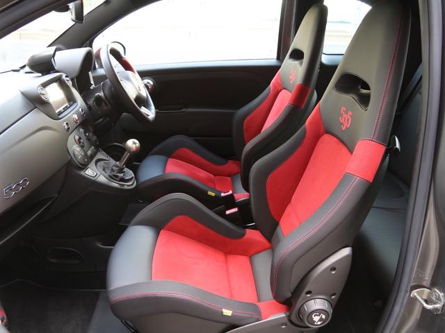 アバルト595 コンペティツィオーネ 禁煙車 7V型ワイドVGA地上デジタルTVナビ バックカメラ 純正オプションドライブレコーダー アームレスト キセノンヘッドライト ブレンボ製4ポッドフロントブレーキキャリパー 純正17インチAW(48枚目)