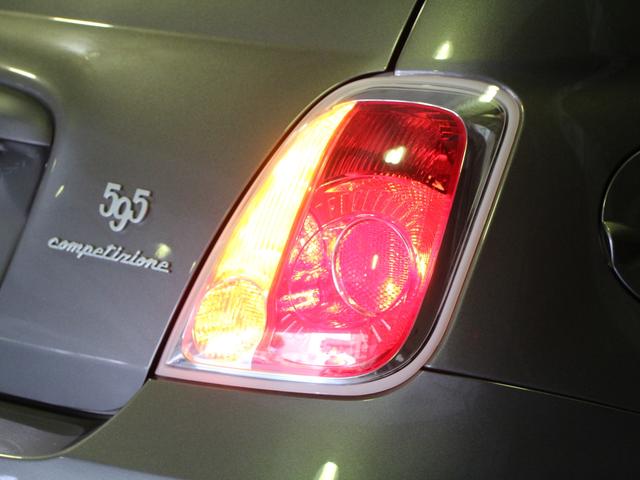 アバルト595 コンペティツィオーネ 禁煙車 7V型ワイドVGA地上デジタルTVナビ バックカメラ 純正オプションドライブレコーダー アームレスト キセノンヘッドライト ブレンボ製4ポッドフロントブレーキキャリパー 純正17インチAW(70枚目)