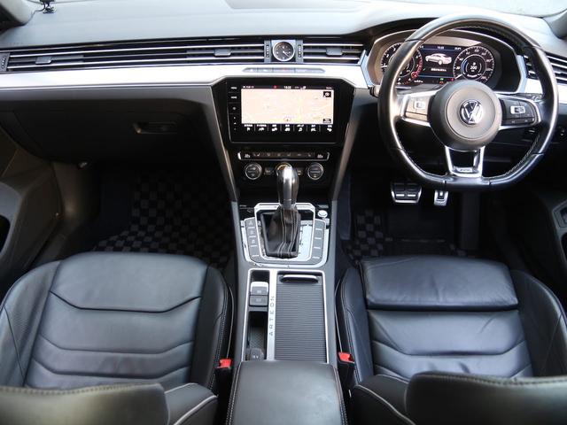 アルテオン Ｒライン　４モーションアドバンス　禁煙車　ナパレザーシート　運転席シートマッサージ機能　前後シートヒーター　アドバンス専用２０ＡＷ　　ヘッドアップディスプレイ　前後タイプドライブレコーダー　ルームミラー一体型レーダー探知機　純正ナビ（7枚目）