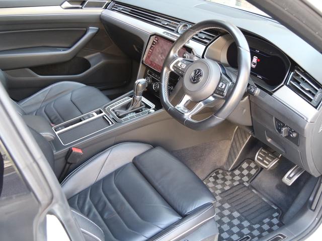 アルテオン Ｒライン　４モーションアドバンス　禁煙車　ナパレザーシート　運転席シートマッサージ機能　前後シートヒーター　アドバンス専用２０ＡＷ　　ヘッドアップディスプレイ　前後タイプドライブレコーダー　ルームミラー一体型レーダー探知機　純正ナビ（12枚目）