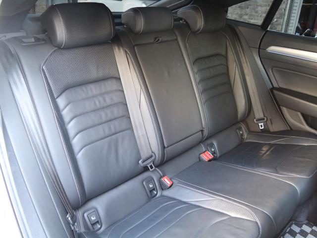 アルテオン Ｒライン　４モーションアドバンス　禁煙車　ナパレザーシート　運転席シートマッサージ機能　前後シートヒーター　アドバンス専用２０ＡＷ　　ヘッドアップディスプレイ　前後タイプドライブレコーダー　ルームミラー一体型レーダー探知機　純正ナビ（16枚目）