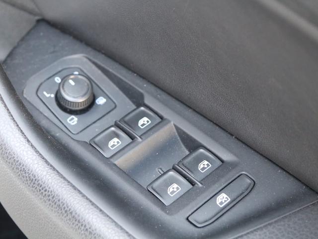 アルテオン Ｒライン　４モーションアドバンス　禁煙車　ナパレザーシート　運転席シートマッサージ機能　前後シートヒーター　アドバンス専用２０ＡＷ　　ヘッドアップディスプレイ　前後タイプドライブレコーダー　ルームミラー一体型レーダー探知機　純正ナビ（43枚目）