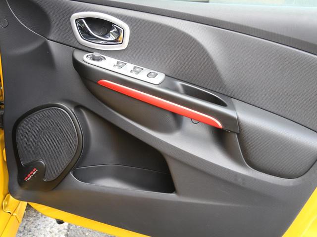 ルーテシア ルノースポール ジョンプレミアム 特別仕様車 HIDヘッドライト デイライト WedsSportアルミホイール 大型リアスポイラー 社外マフラー レザーシート シートヒーター 純正7インチタッチスクリーン ナビゲーション ドラレコ(39枚目)