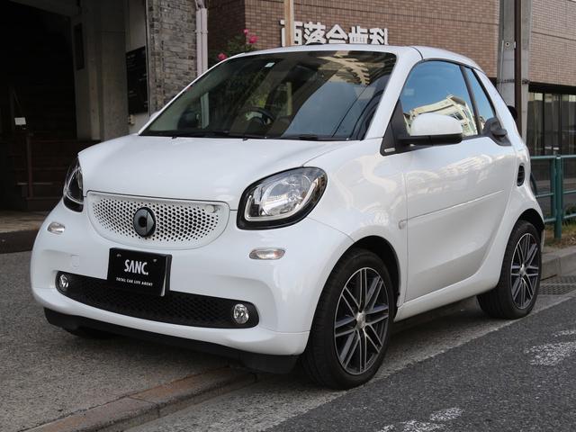 スマートフォーツーカブリオ ホワイトブラウン エディション 禁煙 ストラーダ製9インチフローティングナビ フルセグTV DVD再生 Bカメ 黒茶ハーフレザーシート シートヒーター ブラウンダッシュボード&ドアトリム 全国30台限定(53枚目)