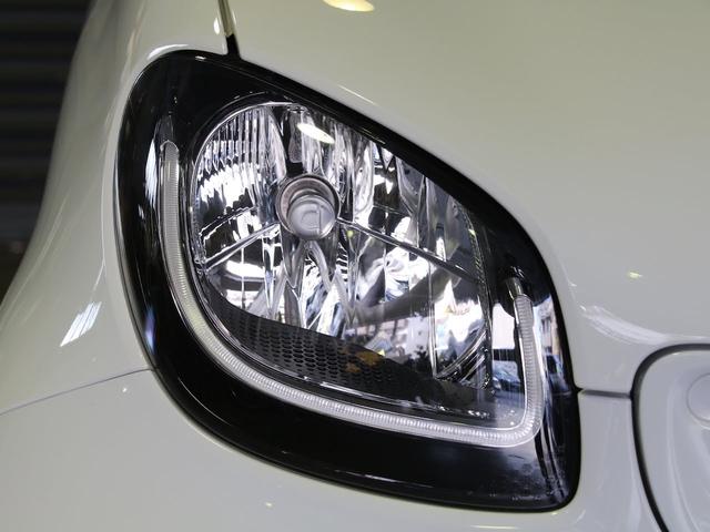 スマートフォーツーカブリオ ホワイトブラウン エディション 禁煙 ストラーダ製9インチフローティングナビ フルセグTV DVD再生 Bカメ 黒茶ハーフレザーシート シートヒーター ブラウンダッシュボード&ドアトリム 全国30台限定(62枚目)