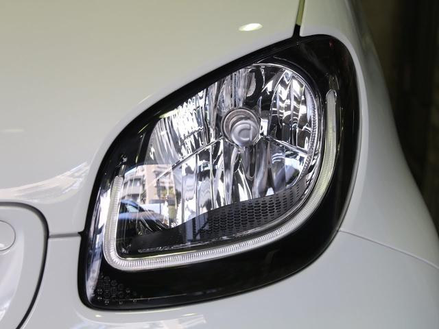 スマートフォーツーカブリオ ホワイトブラウン エディション 禁煙 ストラーダ製9インチフローティングナビ フルセグTV DVD再生 Bカメ 黒茶ハーフレザーシート シートヒーター ブラウンダッシュボード&ドアトリム 全国30台限定(63枚目)