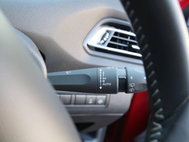 308 アリュール ブルーHDi スペシャルエディション 限定車 禁煙車 パノラミックガラスルーフ Peugeotミラースクリーン リアビューカメラ DENON製HiFiオーディオ LEDヘッドライト 専用17インチアロイホイール レーンキープアシスト(45枚目)