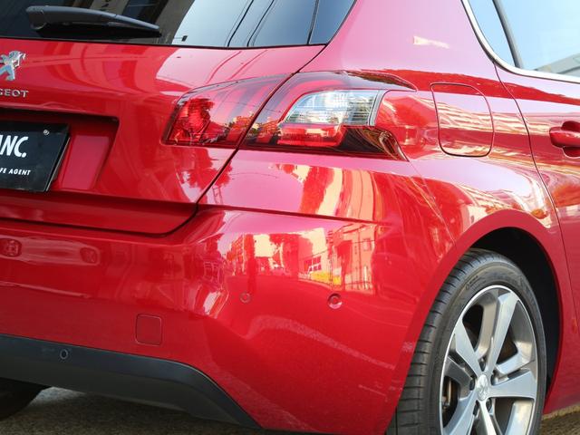 308 アリュール ブルーHDi スペシャルエディション 限定車 禁煙車 パノラミックガラスルーフ Peugeotミラースクリーン リアビューカメラ DENON製HiFiオーディオ LEDヘッドライト 専用17インチアロイホイール レーンキープアシスト(67枚目)