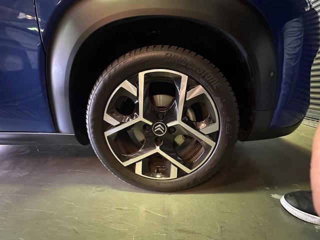 Ｃ３ エアクロス シャインパック　１オーナー　禁煙　ナビゲーションシステム　バックカメラ　パノラミックサンルーフ　グリップコントロール　１７インチアロイホイール　ＨｉＦｉスピーカー　クルーズコントロール　アドバンストコンフォートシート（17枚目）