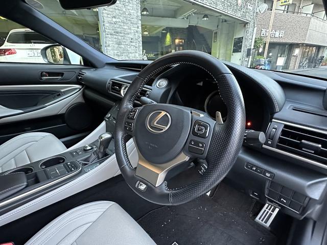 RC RC200t Fスポーツ 禁煙車 Fスポーツ専用スピンドルグリル スポーツサスペンション パフォーマンスダンパー Fスポーツ専用19インチアルミホイール LEDヘッドランプ Fスポーツ専用TFT液晶メーター 専用スポーツシート(10枚目)