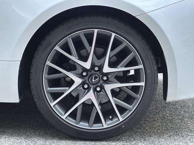 RC RC200t Fスポーツ 禁煙車 Fスポーツ専用スピンドルグリル スポーツサスペンション パフォーマンスダンパー Fスポーツ専用19インチアルミホイール LEDヘッドランプ Fスポーツ専用TFT液晶メーター 専用スポーツシート(17枚目)