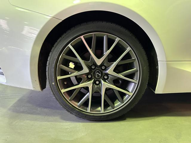 RC RC200t Fスポーツ 禁煙車 Fスポーツ専用スピンドルグリル スポーツサスペンション パフォーマンスダンパー Fスポーツ専用19インチアルミホイール LEDヘッドランプ Fスポーツ専用TFT液晶メーター 専用スポーツシート(18枚目)