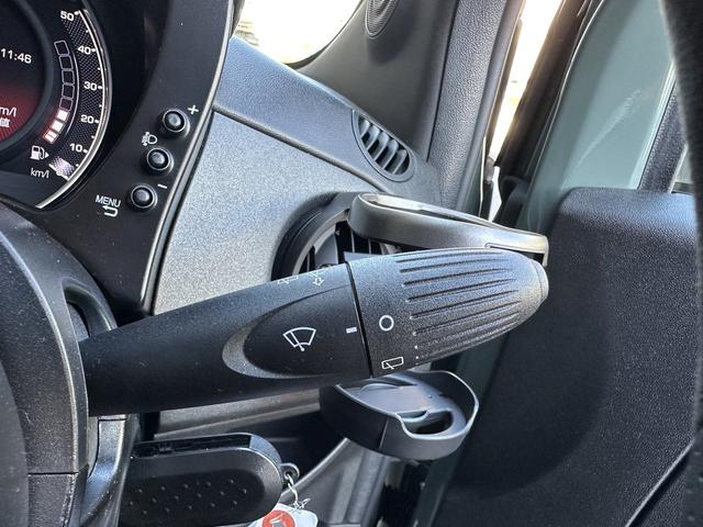 アバルト６９５ セッタンタアニヴェルサーリオ ベースグレード　１オーナー　禁煙車　右Ｈ５ＭＴ　７０周年限定車　角度調整付大型リアリング　専用ボディキット　専用シート　専用フロアマット　ロゴプレート　メカニカルＬＳＤ　ＣＯＸボディダンパー　レコードモンツァ（33枚目）