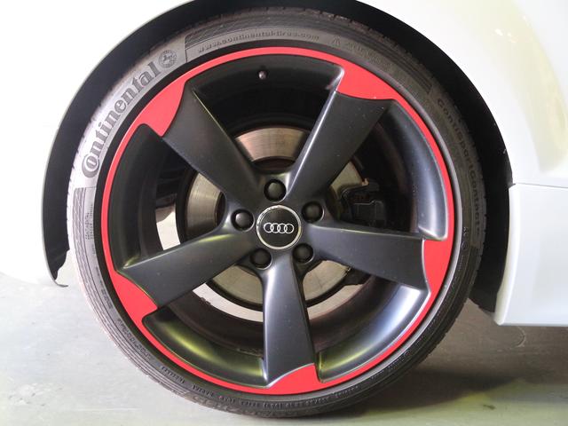 TT RSプラスクーペ ベースグレード 禁煙車 5アームローターアルミホイールブラック&レッド ウイングタイプリヤスポイラー RSスポーツサスペンション スポーツシート シートヒーター バイキセノンヘッドライト LEDポジショニングライト(23枚目)