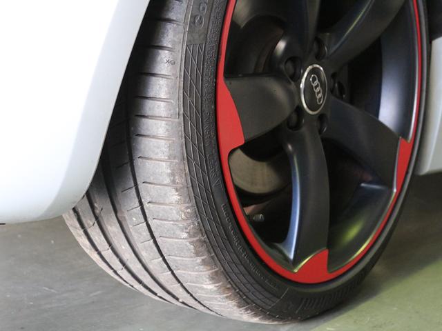 TT RSプラスクーペ ベースグレード 禁煙車 5アームローターアルミホイールブラック&レッド ウイングタイプリヤスポイラー RSスポーツサスペンション スポーツシート シートヒーター バイキセノンヘッドライト LEDポジショニングライト(27枚目)