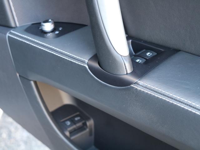 TT RSプラスクーペ ベースグレード 禁煙車 5アームローターアルミホイールブラック&レッド ウイングタイプリヤスポイラー RSスポーツサスペンション スポーツシート シートヒーター バイキセノンヘッドライト LEDポジショニングライト(39枚目)