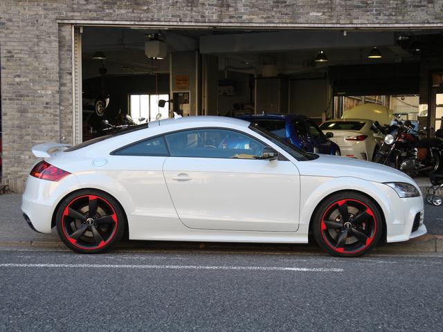 TT RSプラスクーペ ベースグレード 禁煙車 5アームローターアルミホイールブラック&レッド ウイングタイプリヤスポイラー RSスポーツサスペンション スポーツシート シートヒーター バイキセノンヘッドライト LEDポジショニングライト(58枚目)