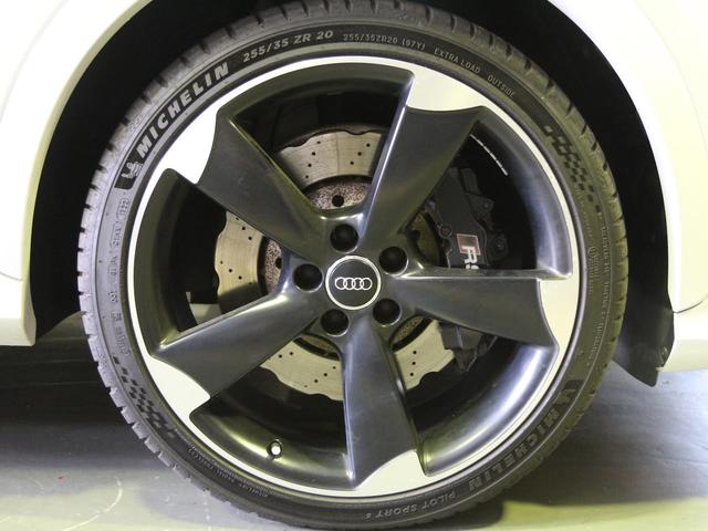 RS Q3 ベースグレード 禁煙車 パノラマガラスサンルーフ 本革ダイヤモンドステッチング シートヒーター 5アームローターデザインマットブラック20インチアルミホイール BOSEサラウンドサウンドシステム MMI3GPlus(21枚目)