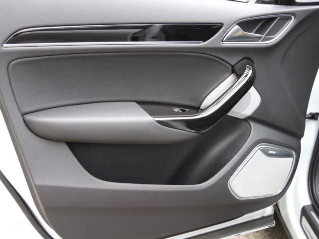 RS Q3 ベースグレード 禁煙車 パノラマガラスサンルーフ 本革ダイヤモンドステッチング シートヒーター 5アームローターデザインマットブラック20インチアルミホイール BOSEサラウンドサウンドシステム MMI3GPlus(48枚目)