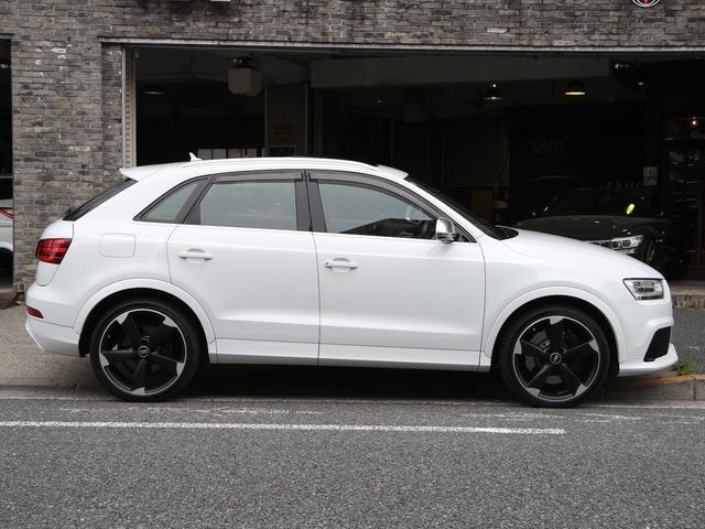 RS Q3 ベースグレード 禁煙車 パノラマガラスサンルーフ 本革ダイヤモンドステッチング シートヒーター 5アームローターデザインマットブラック20インチアルミホイール BOSEサラウンドサウンドシステム MMI3GPlus(64枚目)
