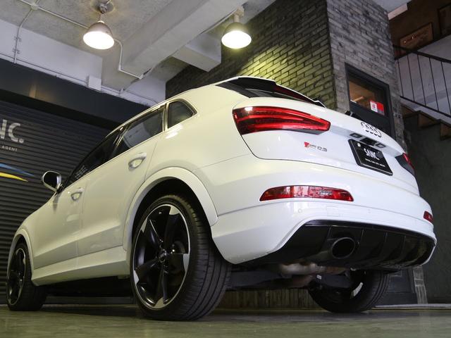 RS Q3 ベースグレード 禁煙車 パノラマガラスサンルーフ 本革ダイヤモンドステッチング シートヒーター 5アームローターデザインマットブラック20インチアルミホイール BOSEサラウンドサウンドシステム MMI3GPlus(80枚目)