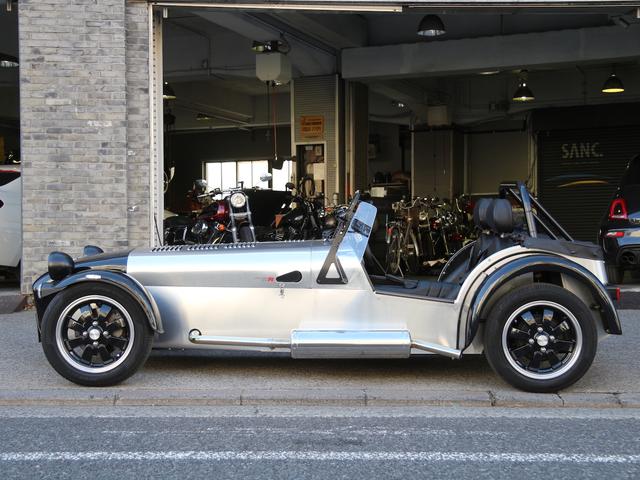 セブン170 SEVEN 170R LEDヘッドライト LEDリアライト スポーツサスペンションパック LSD Momoステアリングホイール カーボンダッシュボード 4点式レースハーネス ポリッシュドエキゾースト(7枚目)