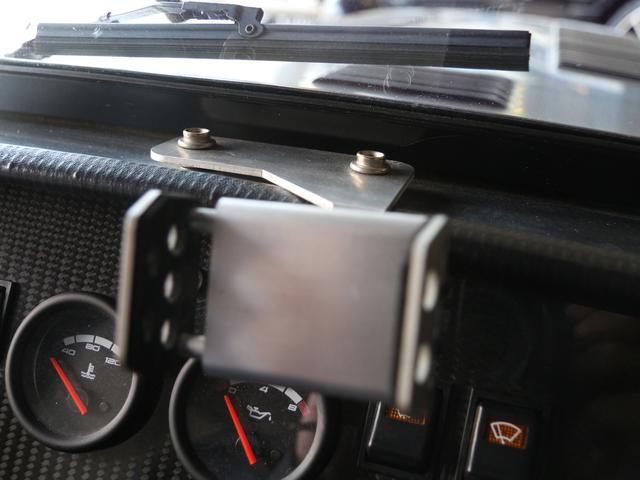 セブン170 SEVEN 170R LEDヘッドライト LEDリアライト スポーツサスペンションパック LSD Momoステアリングホイール カーボンダッシュボード 4点式レースハーネス ポリッシュドエキゾースト(34枚目)