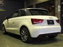 2013y 禁煙車 スポーツパッケージ、が装備されたアウディA1 1.4 TFSIのご案内です。