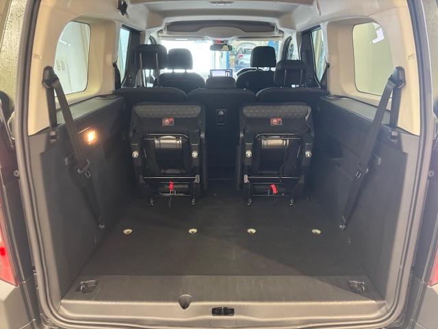 リフター ロングGT 弊社デモカー 新車保証継承 カープレイ対応 両側スライドドア ディーゼルエンジン アクティブクルーズ バックカメラ(11枚目)