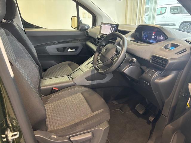 リフター ロングGT 弊社デモカー 新車保証継承 カープレイ対応 両側スライドドア ディーゼルエンジン アクティブクルーズ バックカメラ(15枚目)