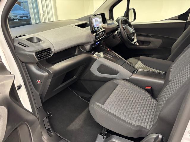 リフター ＧＴ　弊社デモカー　新車保証継承　カープレイ対応　アクティブクルーズ　両側スライドドア（18枚目）