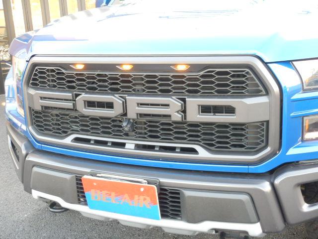 新車並行2018年サンルーフ4WDトノカバー レザーシート(5枚目)