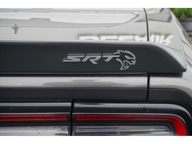 ＳＲＴ　へルキャット　レッドアイ　ワイドボディー　２０２０年モデル　ＳＲＴ　へルキャット　レッドアイ　７９７馬力ワイドボディー当社新車販売車両　レザーシート　カープレー　ミシュランパイロット４Ｓ　エンドレスブレーキパッド　ワコーズブレーキオイル(25枚目)