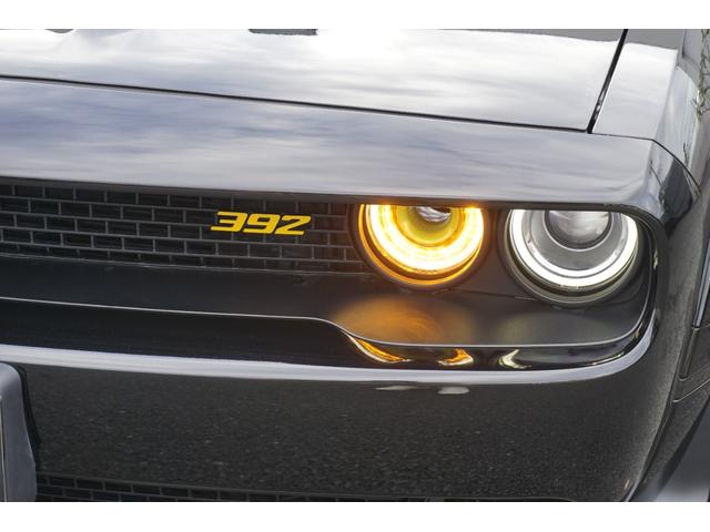 ダッジ・チャレンジャー R/T 22年モデル当社新車並行販売車両ワンオーナー車スキャットパックワイドボディー ブレンボブレーキキャリパー サンルーフ パワーシートシートヒーター ベンチレーション メモリーシート(3枚目)