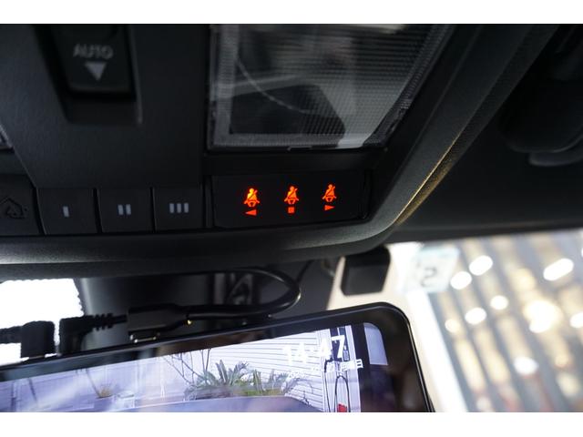 ダッジ・チャレンジャー R/T 22年モデル当社新車並行販売車両ワンオーナー車スキャットパックワイドボディー ブレンボブレーキキャリパー サンルーフ パワーシートシートヒーター ベンチレーション メモリーシート(29枚目)