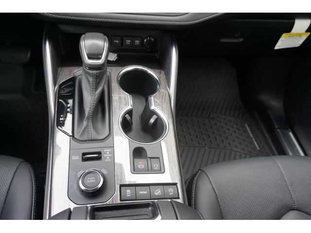 ハイランダー 　２１年モデル　当社新車並行販売車両　３．５Ｌ　Ｖ６　ムーンルーフ　デジタルインナーミラー　パワーバックドア　レザーシートシートヒーターベンチ　３列シート２０インチタイヤホイール（23枚目）