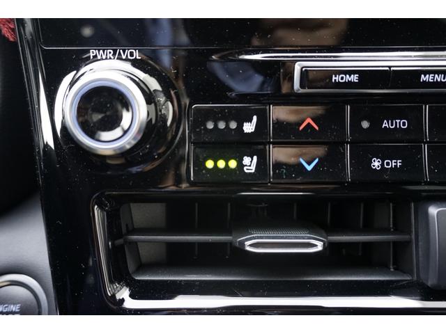 ハイランダー 　２１年モデル　当社新車並行販売車両　３．５Ｌ　Ｖ６　ムーンルーフ　デジタルインナーミラー　パワーバックドア　レザーシートシートヒーターベンチ　３列シート２０インチタイヤホイール（29枚目）