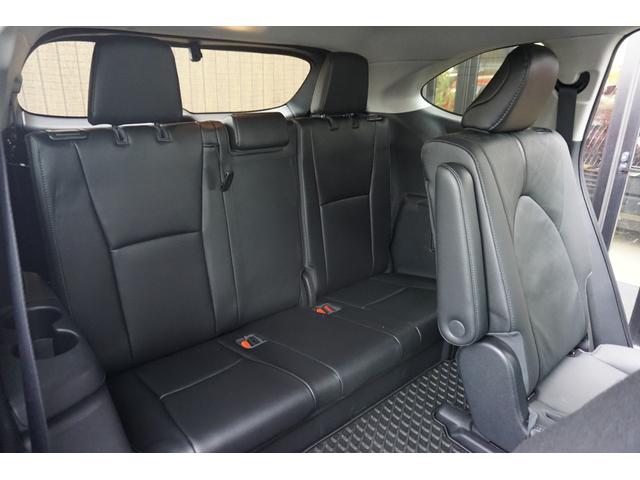 ハイランダー 　２１年モデル　当社新車並行販売車両　３．５Ｌ　Ｖ６　ムーンルーフ　デジタルインナーミラー　パワーバックドア　レザーシートシートヒーターベンチ　３列シート２０インチタイヤホイール（50枚目）