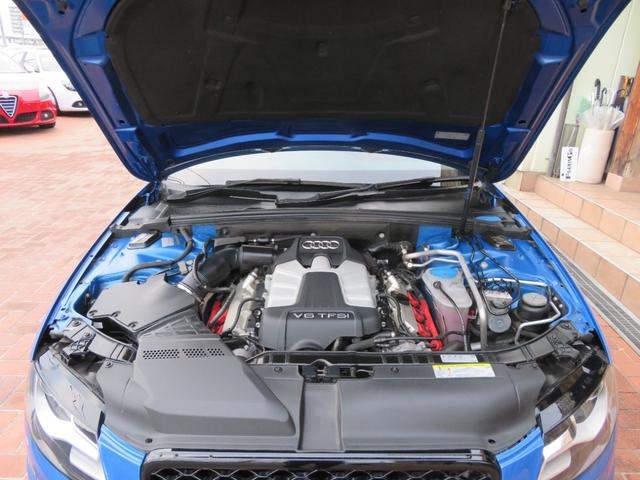 Ｓ４ ベースグレード　３．０Ｖ６　４ＷＤ　ＨＤＤナビ　バックカメラ　赤黒コンビ革シート　パワーシート　純正１８インチアルミホイール　スーパーチャージャー　ＥＴＣ（59枚目）