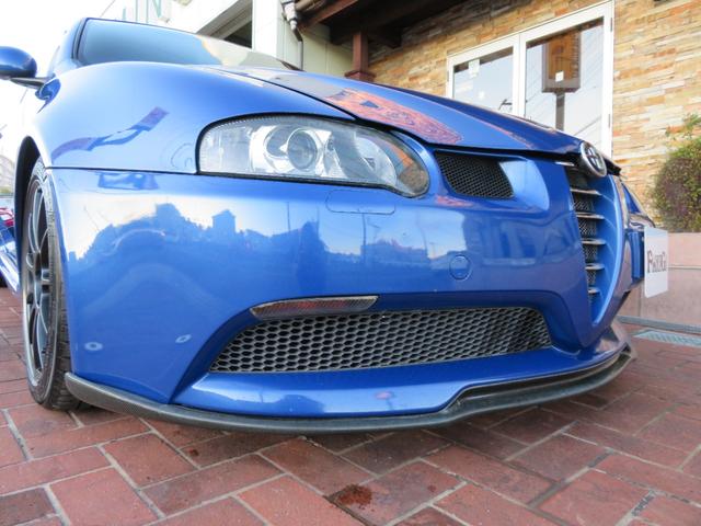 アルファ147 GTA 左ハンドル6速MT アーキュレーマフラー パルティーレ17インチアルミホイール 純正デッキ ETC 黒革シート シートヒーター(9枚目)