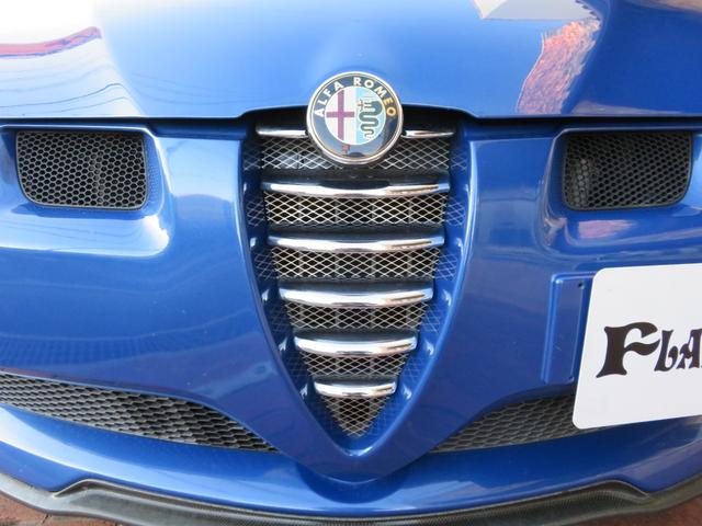 アルファ147 GTA 左ハンドル6速MT アーキュレーマフラー パルティーレ17インチアルミホイール 純正デッキ ETC 黒革シート シートヒーター(12枚目)